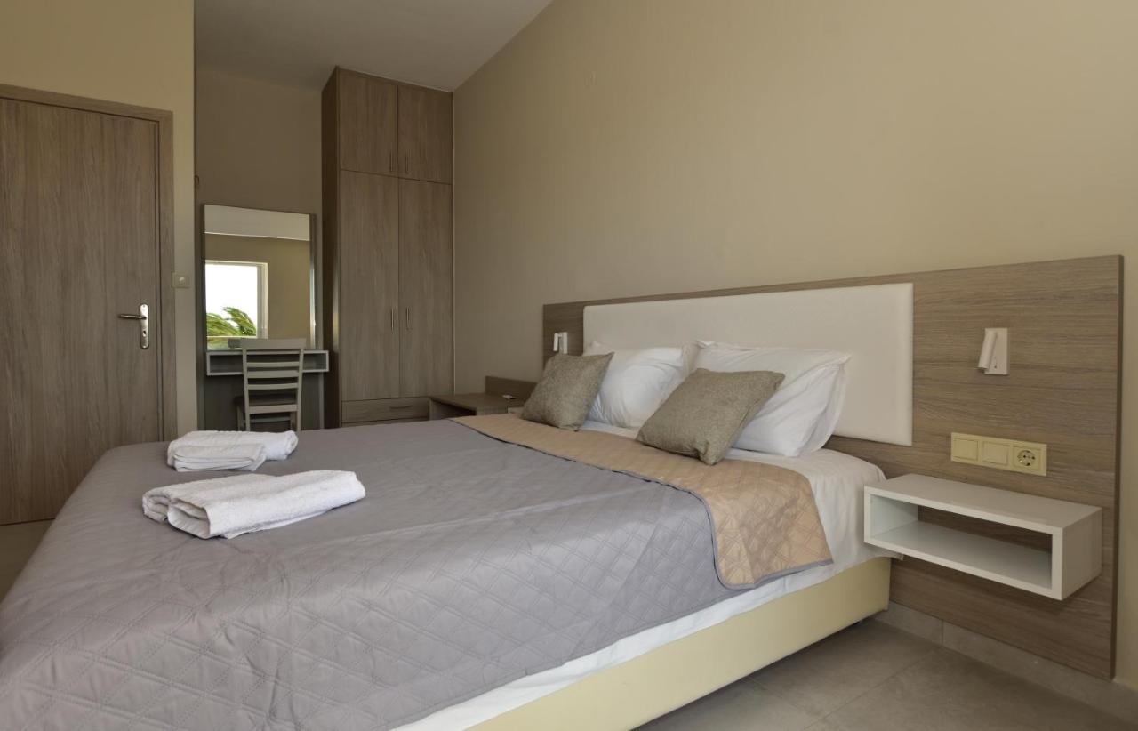 Flisvos Rooms Palaiochora Luaran gambar