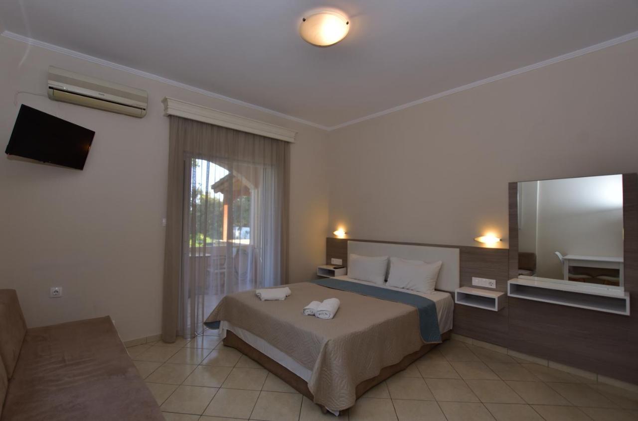 Flisvos Rooms Palaiochora Luaran gambar