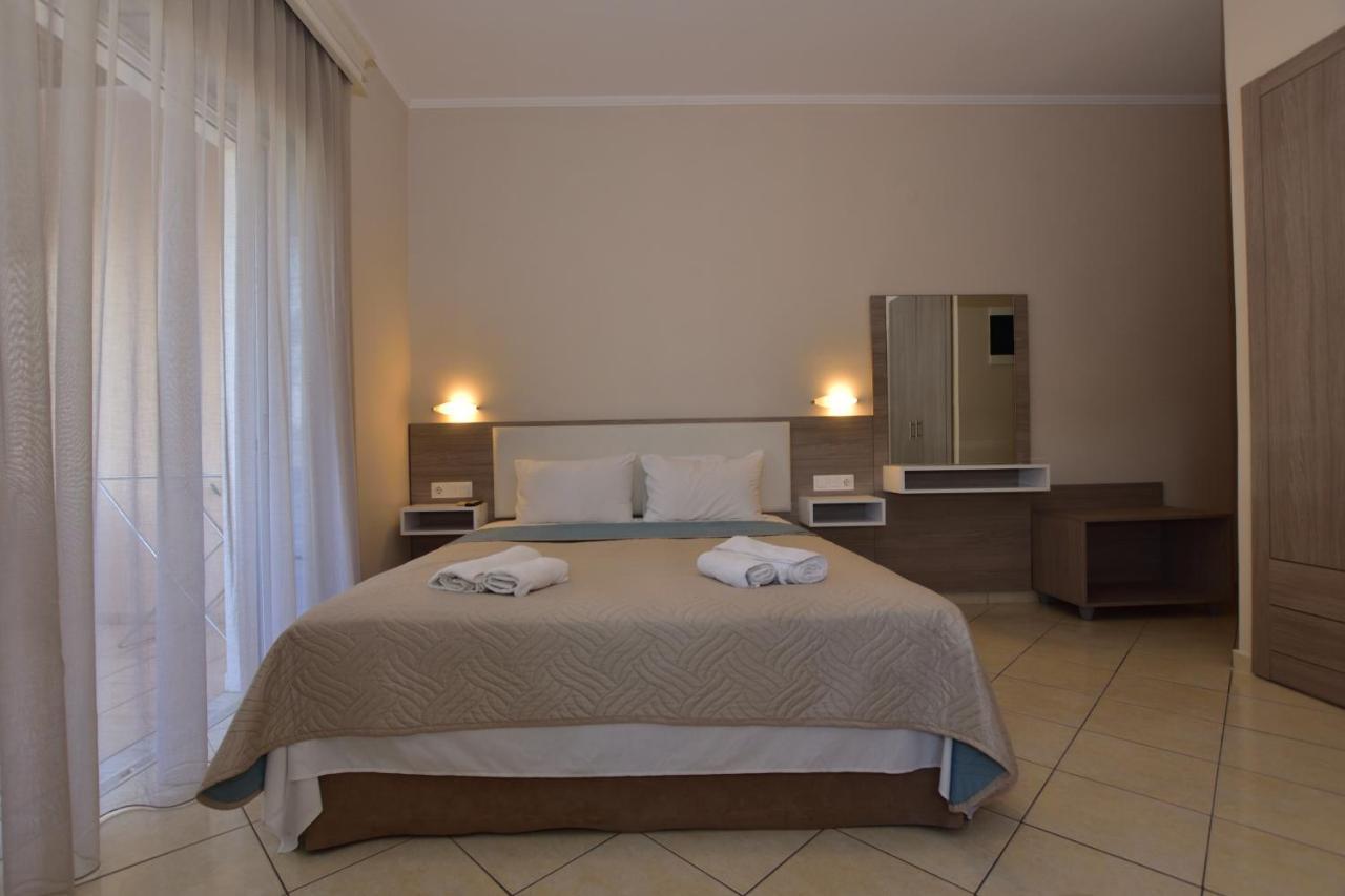 Flisvos Rooms Palaiochora Luaran gambar