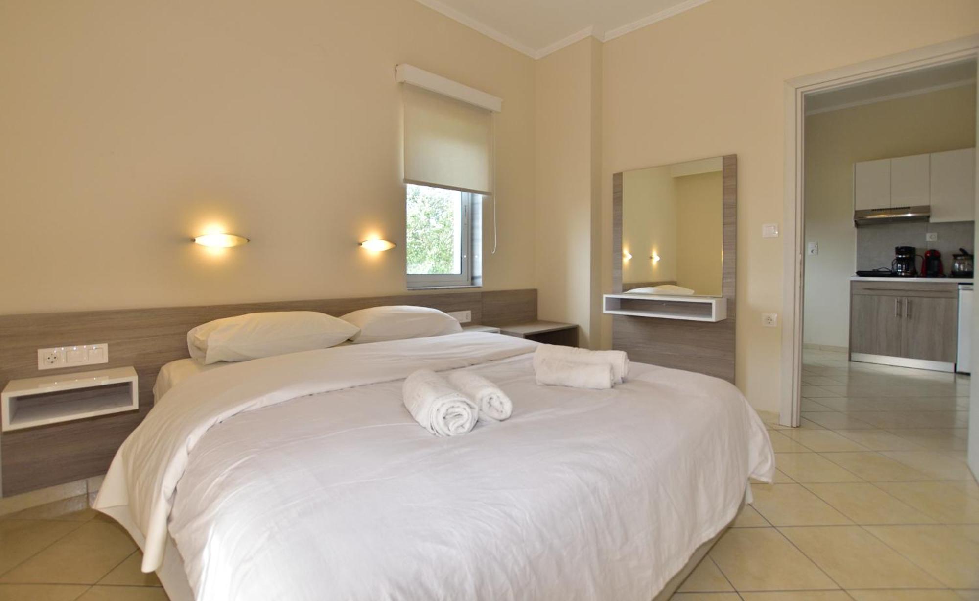 Flisvos Rooms Palaiochora Luaran gambar