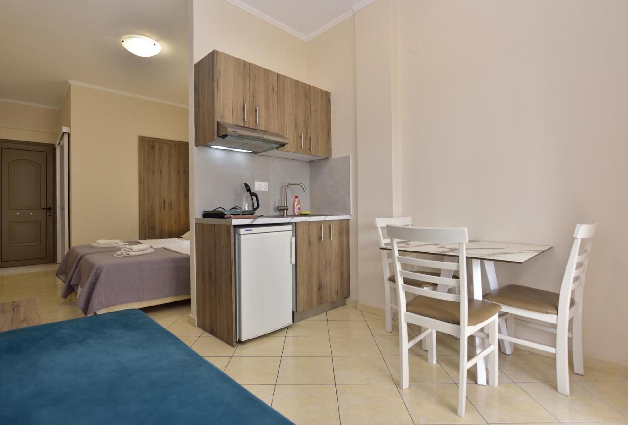 Flisvos Rooms Palaiochora Luaran gambar