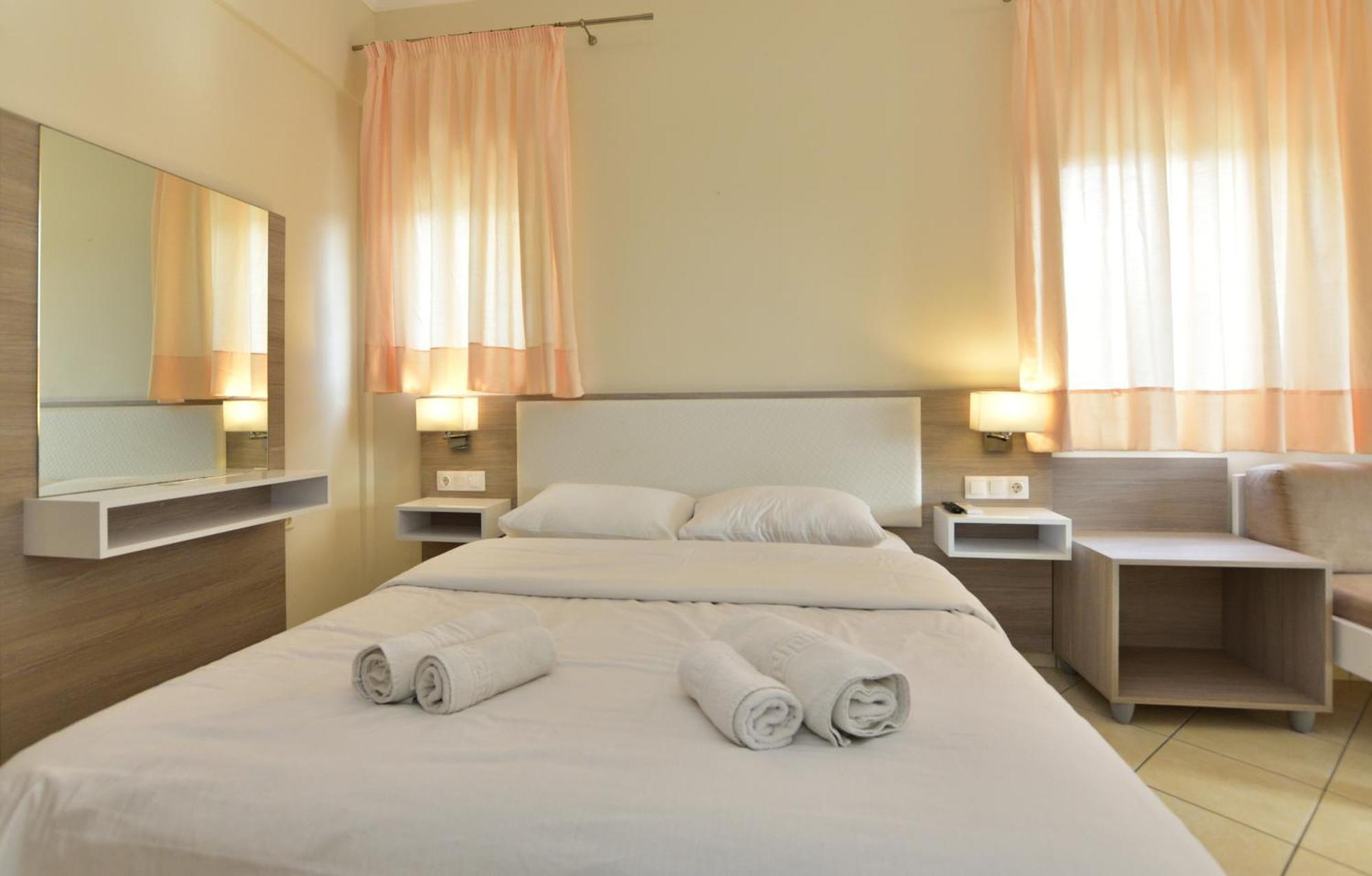 Flisvos Rooms Palaiochora Luaran gambar