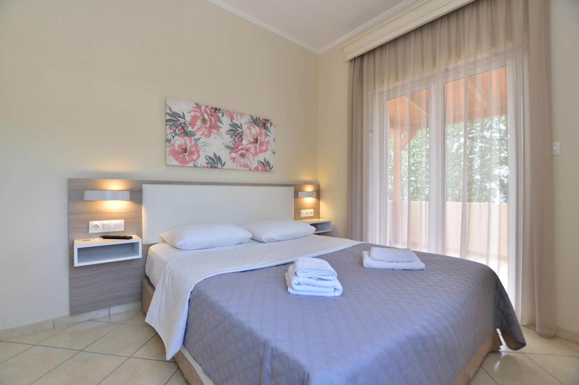 Flisvos Rooms Palaiochora Luaran gambar
