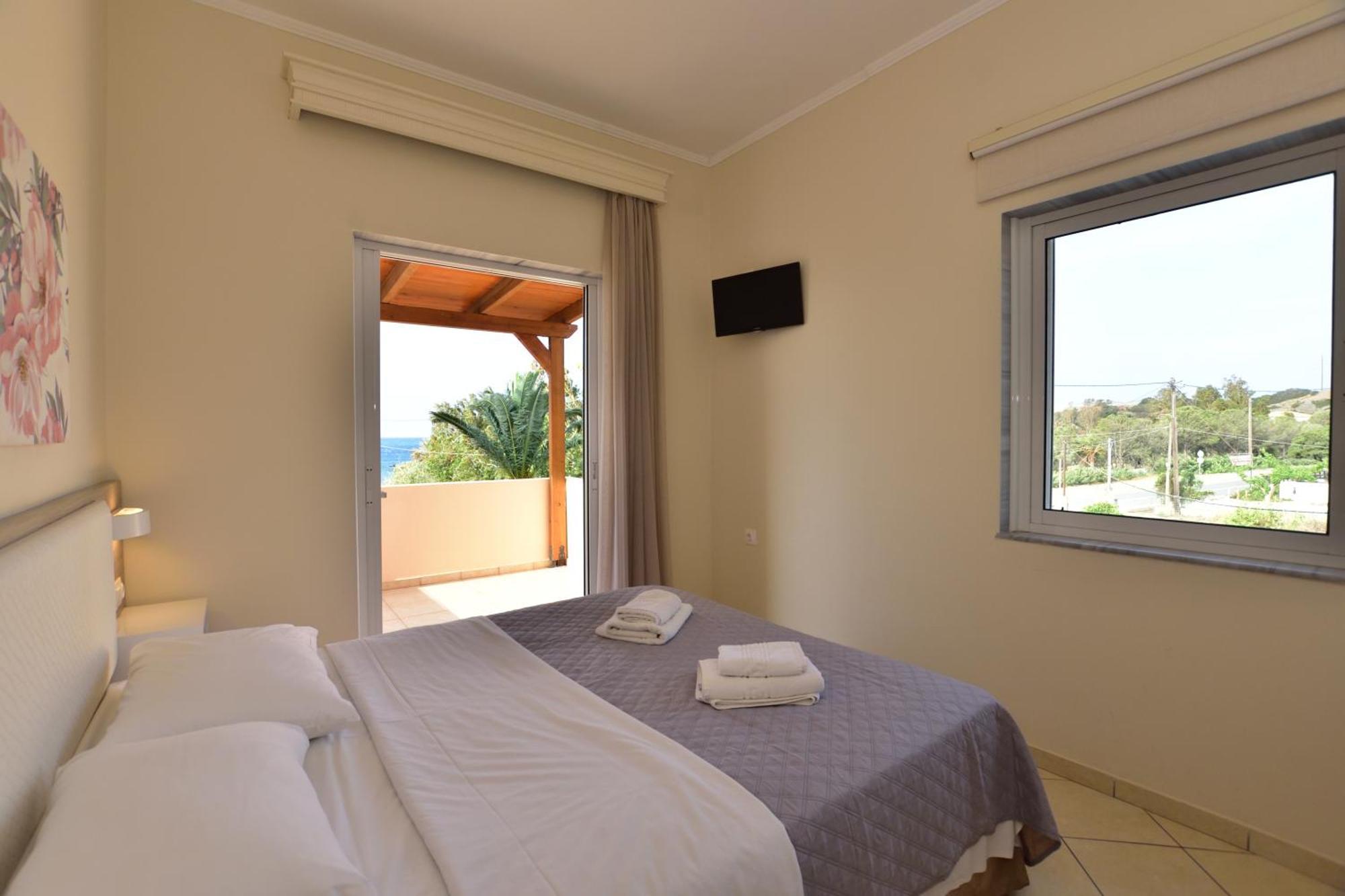Flisvos Rooms Palaiochora Luaran gambar